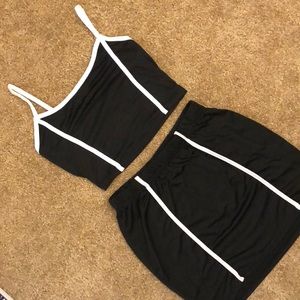 Bundle 2 for $15! Crop Top&matching skirt
